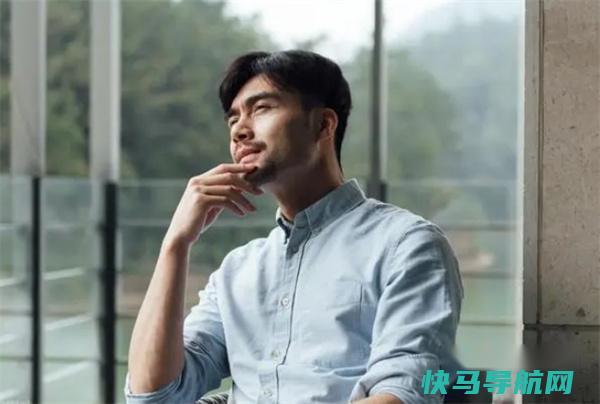 男性老不老，看看下半身，若有这4个迹象，或许离衰老不远了