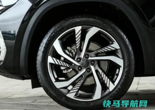 家用汽车选什么花纹的轮胎？轮胎花纹缺了一块爆胎吗