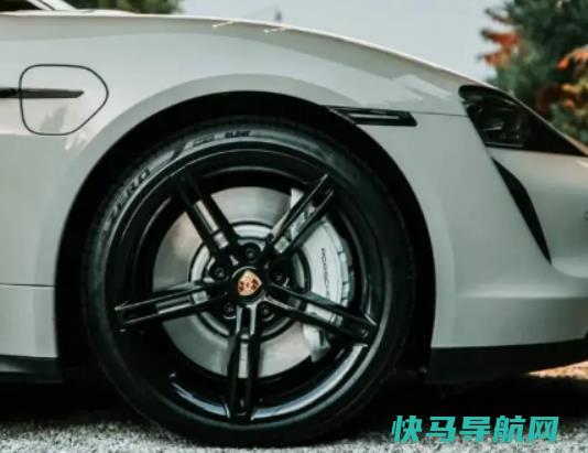 家用汽车选什么花纹的轮胎？轮胎花纹缺了一块爆胎吗